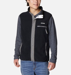 Black Men's Columbia Helvetia Sherpa Fleece Vest | 8325-XUJID