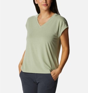 Green Women's Columbia Boundless Beauty T-Shirt | 5309-CZXWR