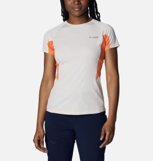 White Women's Columbia Titan Pass Ice Short Sleeve T-Shirt | 6514-KICVJ