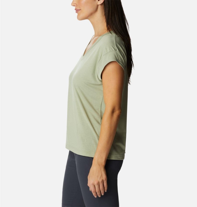 Green Women's Columbia Boundless Beauty T-Shirt | 5309-CZXWR