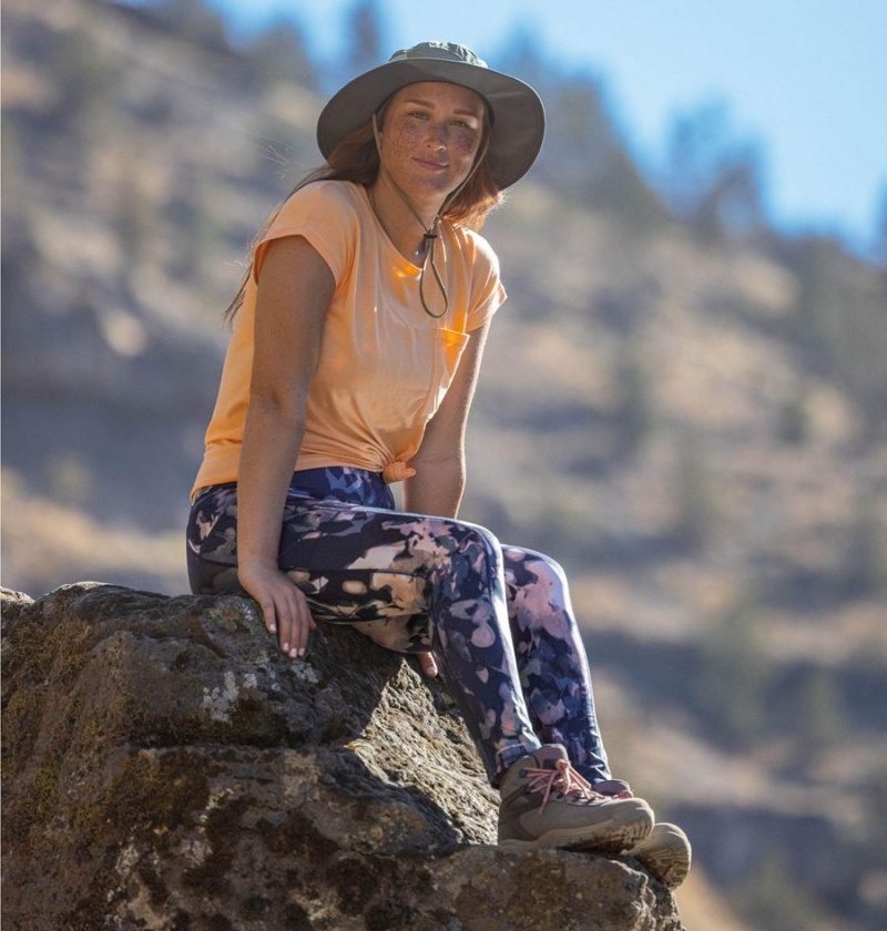 Orange Women's Columbia Boundless Trek T-Shirt | 1946-IDAWR