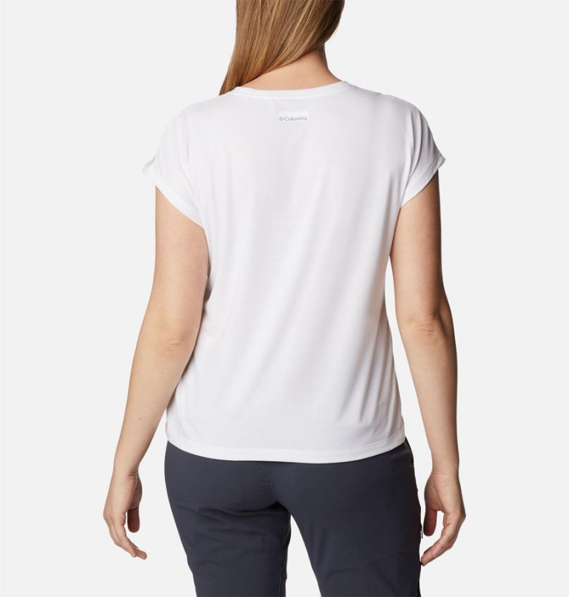 White Women's Columbia Boundless Trek T-Shirt | 9813-SUGZW