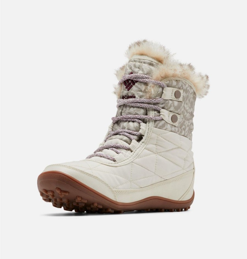 White Women's Columbia Minx Shorty III Boots | 1437-TMODL